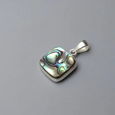 Anhänger aus Abalone/Paua-Muschel 3,8g, Neuseeland