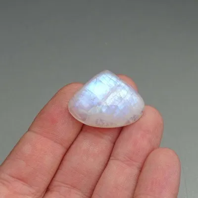 Měsíční kámen kabošon 5,6g, Indie | MINERALS-STONES®