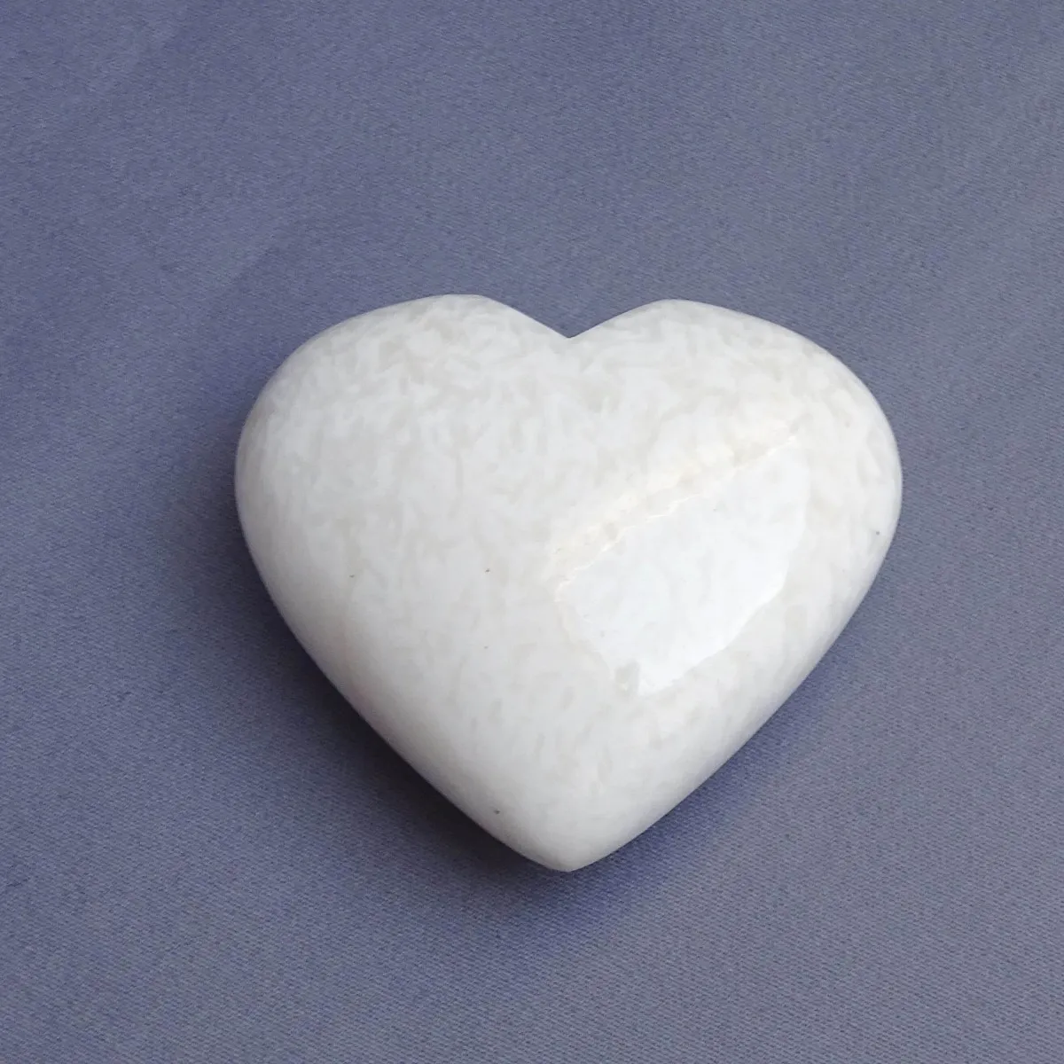 Scolecite polished 78g, India | Minerals-Stones®