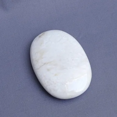 Polierter Scolecit 76g, Indien | Minerals-Stones®