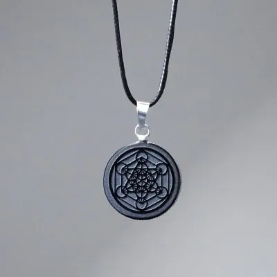 Schamanisches Amulett aus Obsidian – Anhänger, Mexiko (Metatrons Würfelsymbol)