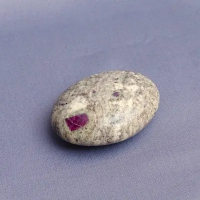 Ruby in albite polished 77g, India MINERALS-STONES®