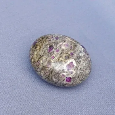 Ruby in albite polished 133g, India MINERALS-STONES®