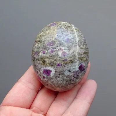 Ruby in albite polished 133g, India MINERALS-STONES®