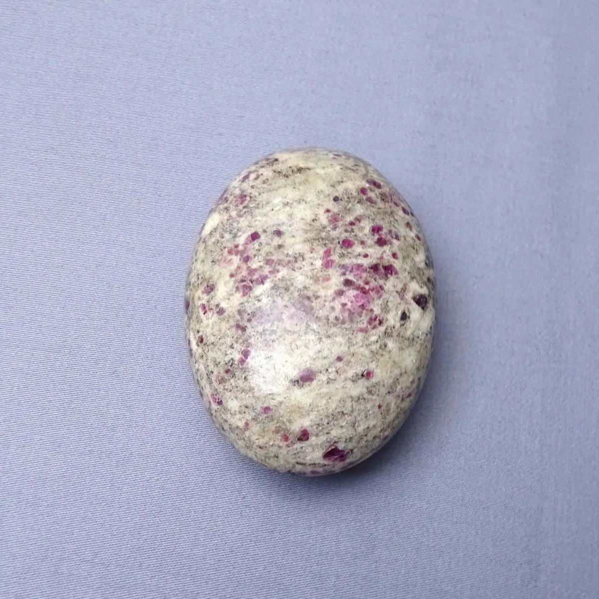 Ruby in albite polished 135g, India MINERALS-STONES®