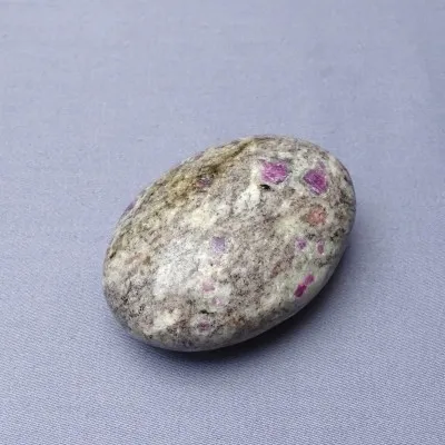 Ruby in albite polished 98g, India MINERALS-STONES®