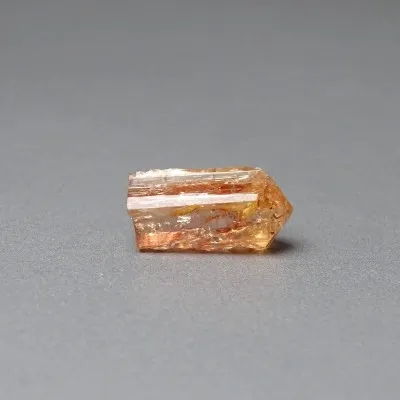 Topaz imperial natural crystal 2.5g, Brazil | MINERALS-STONES®