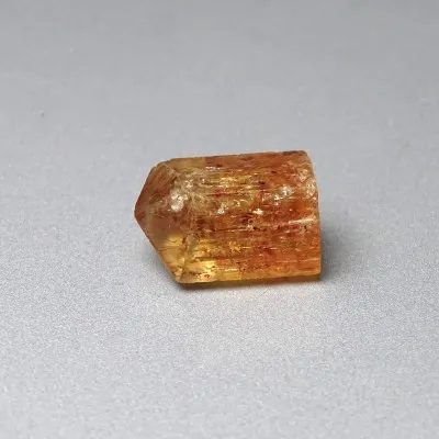 Topaz imperial přírodní krystal 7,9g, Brazílie | MINERALS-STONES®