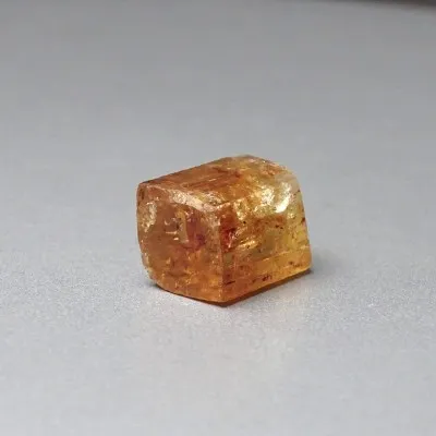 Topaz imperial natural crystal 7.9g, Brazil | MINERALS-STONES®