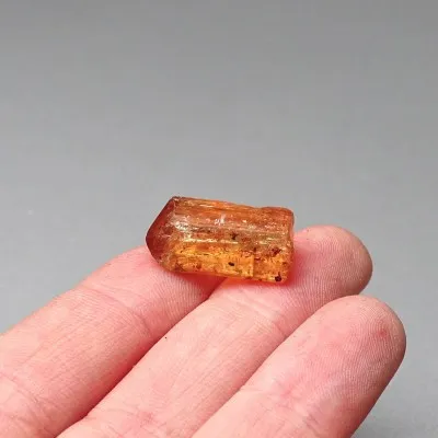 Topaz imperial natural crystal 3.5g, Brazil | MINERALS-STONES®