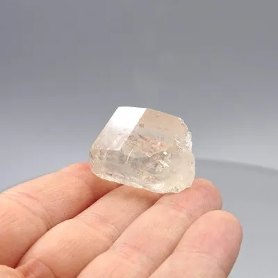 Topaz natural crystal 26g, Pakistan | MINERALS-STONES®