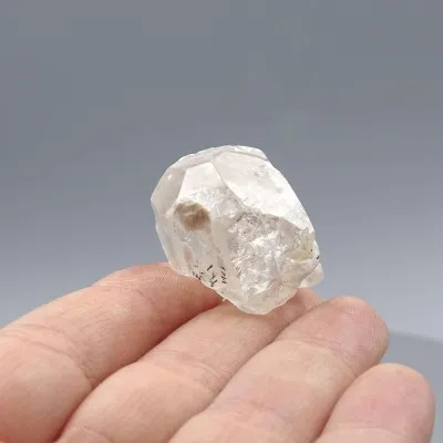 Topaz přírodní krystal 25,3g, Pakistán | MINERALS-STONES®