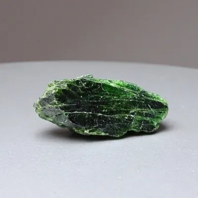 Chromdiopsid přírodní minerál top kvalita 41g, Rusko