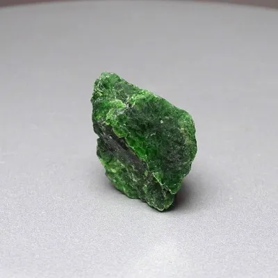 Chromdiopsid přírodní minerál top kvalita 22g, Rusko