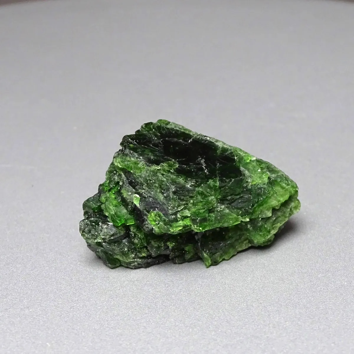 Chromdiopsid přírodní minerál top kvalita 32g, Rusko
