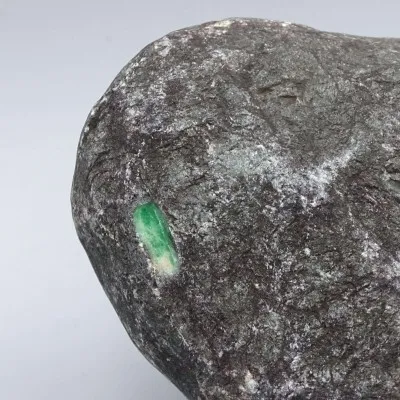 Jadeit přírodní valoun 310g, Barma (Myanmar) | MINERALS-STONES®