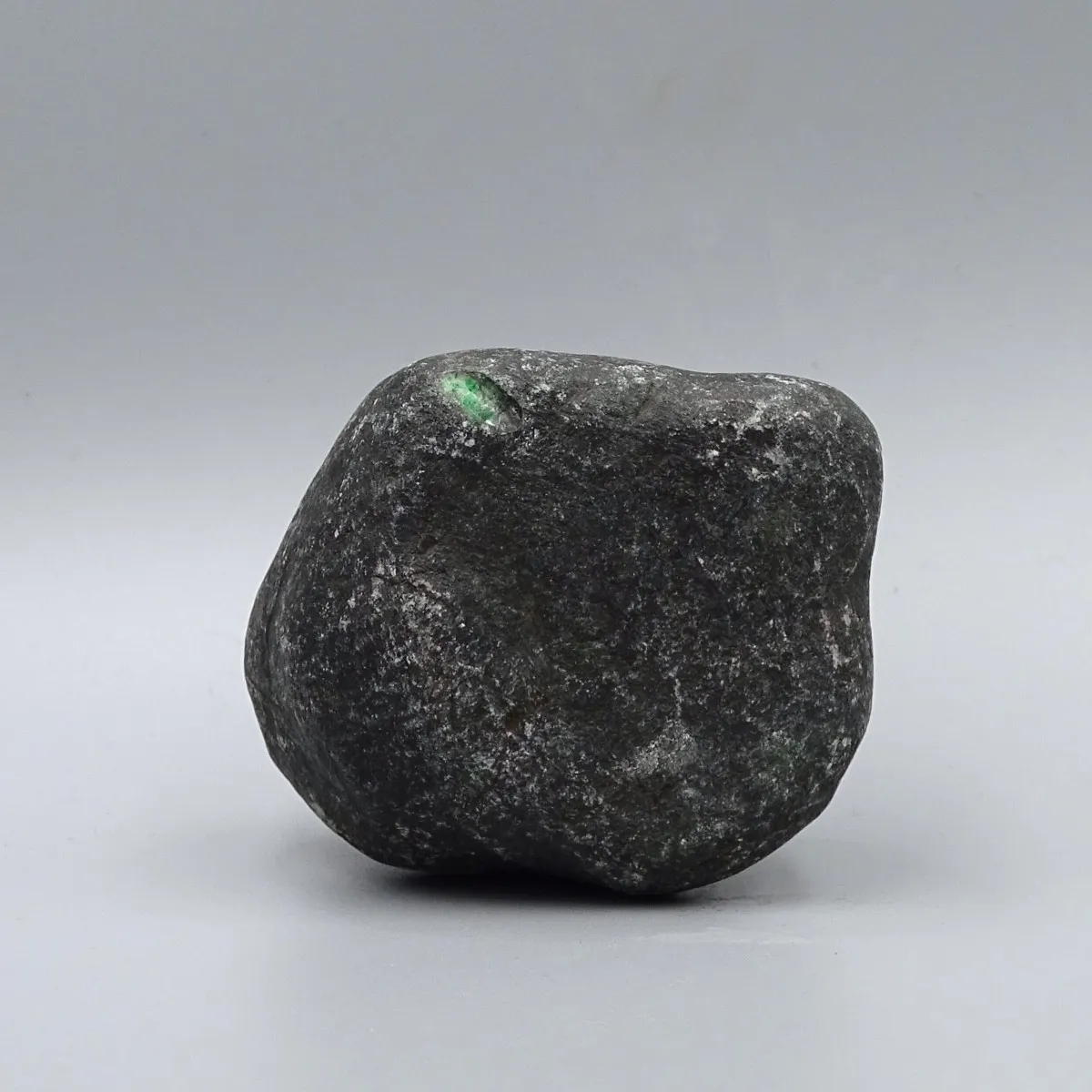 Natürlicher Jadeit-Felsbrocken 288g, Burma (Myanmar)