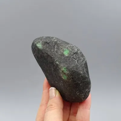 Jadeit přírodní valoun 349g, Barma (Myanmar) | MINERALS-STONES®