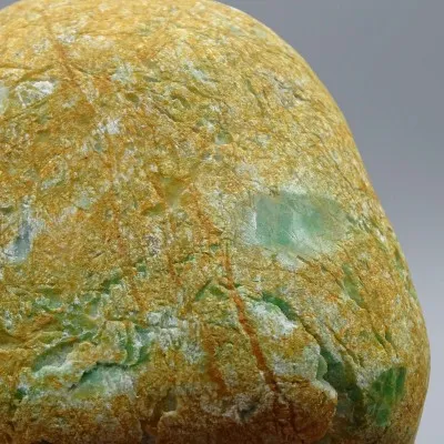 Jadeite natural boulder 437g, Burma (Myanmar) | MINERALS-STONES®