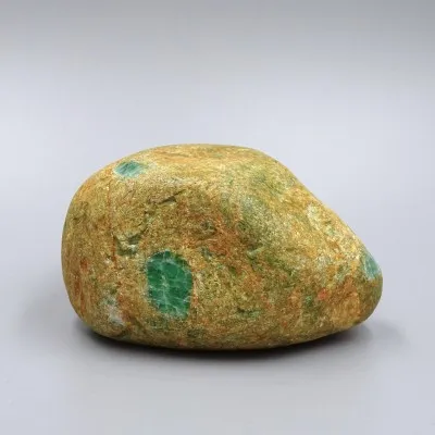 Natürlicher Jadeit-Felsbrocken 679g, Burma (Myanmar)