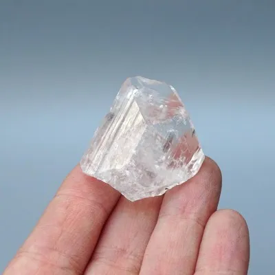Danburit přírodní krystal 23,8g, Mexiko | MINERALS-STONES®