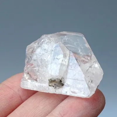 Danburit přírodní krystal 23,8g, Mexiko | MINERALS-STONES®