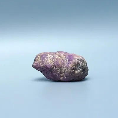 Rubín přírodní krystal 46,9g, Madagaskar | MINERALS-STONES®