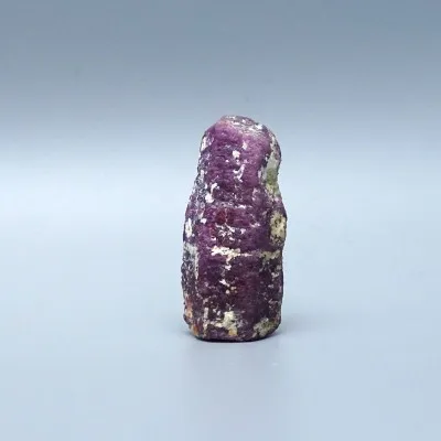 Rubín přírodní krystal 31,4g, Madagaskar | MINERALS-STONES®