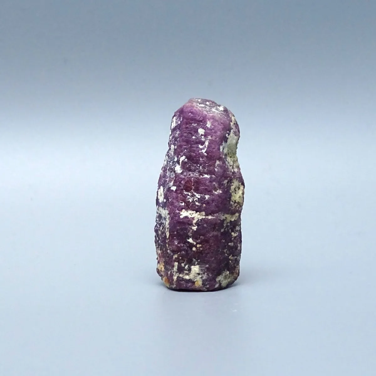 Ruby natural crystal 31.4g, Madagascar | MINERALS-STONES®