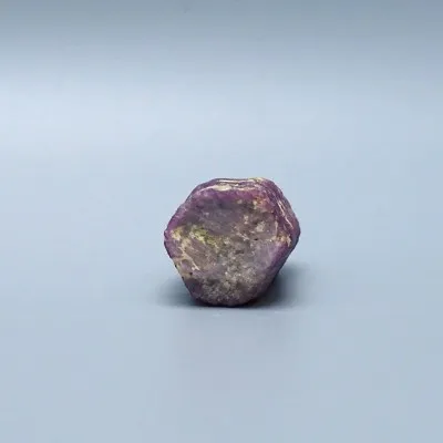 Ruby natural crystal 31.4g, Madagascar | MINERALS-STONES®