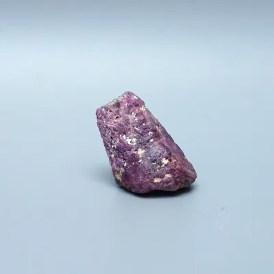 Rubín přírodní krystal 15,6g, Madagaskar