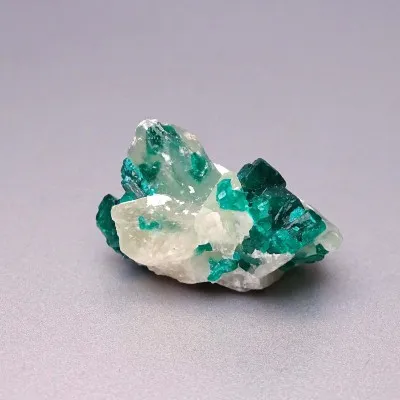 Dioptas natural crystals 20.7g, Congo | MINERALS-STONES