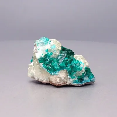 Dioptas natürliche Kristalle 24,2g, Kongo | MINERALS-STONES