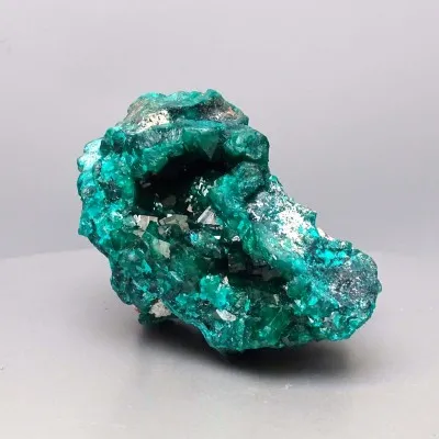 Dioptas přírodní krystaly 242g, Kongo | MINERALS-STONES®