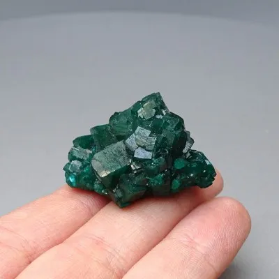 Dioptas natural crystals 22.1g, Congo | MINERALS-STONES