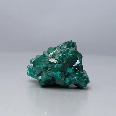 Dioptas natürliche Kristalle 22,1g, Kongo | MINERALS-STONES