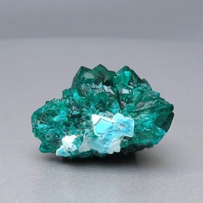 Dioptas natürliche Kristalle 22,1g, Kongo | MINERALS-STONES