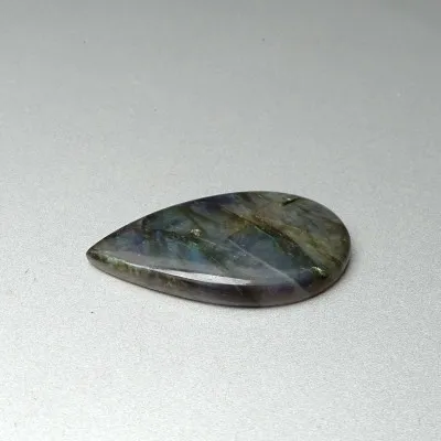Labradorit-Cabochon, natürlich poliert 16,5g, Madagaskar
