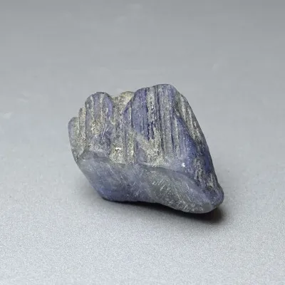 Tanzanit surový minerál 23,5g, Tanzánie