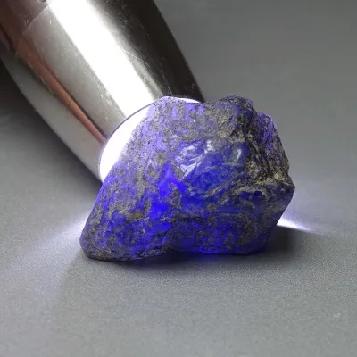 Tanzanit surový minerál 23,5g, Tanzánie