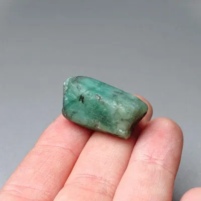 Emerald natural crystal 10.4g, Zambia, MINERALS-STONES