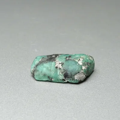 Emerald natural crystal 9.6g, Zambia, MINERALS-STONES