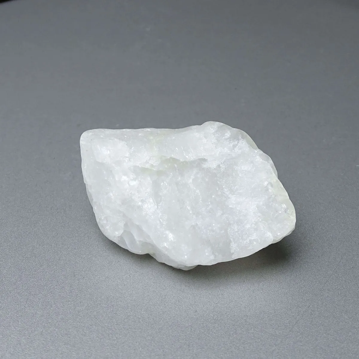 Adular / moonstone 37.2g, Tanzania, MINERALS-STONES
