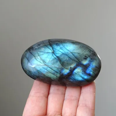 Labradorite polished 178g, Madagascar | MINERALS-STONES