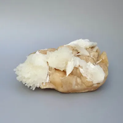 Scolecite on stilbite druse 744g, India | Minerals-Stones®