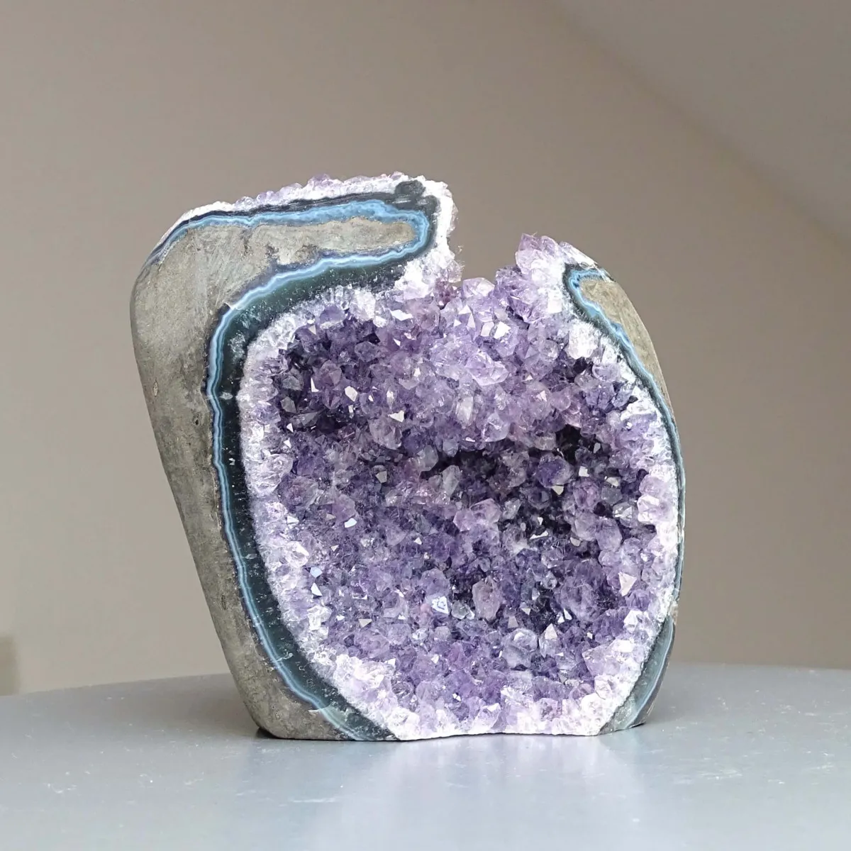 Amethyst-Druse 596g, Uruguay | MINERALS-STONES