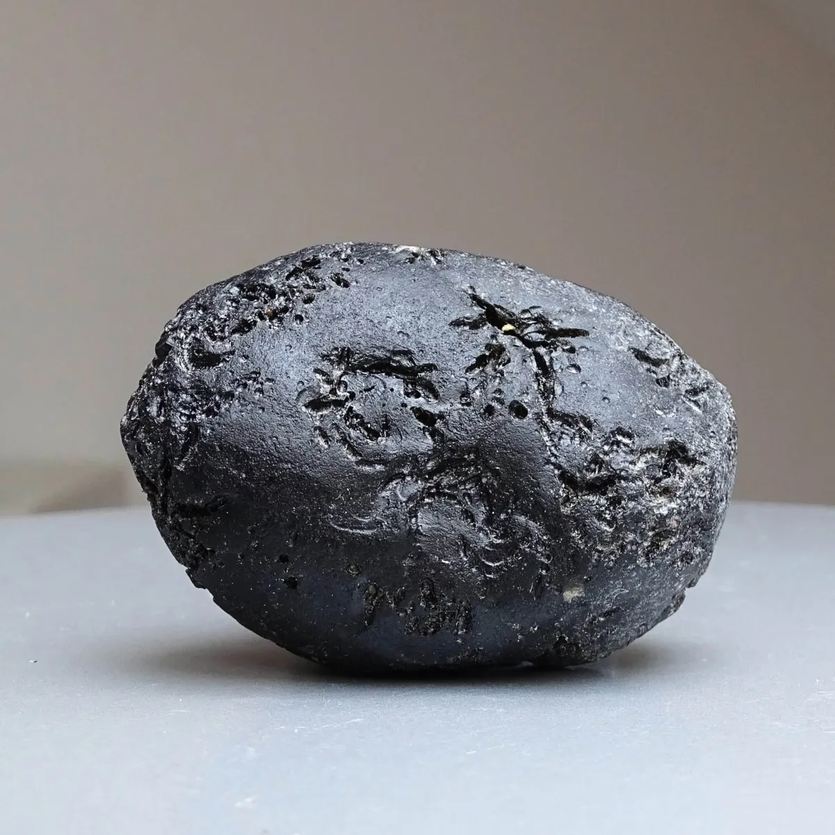 Tektit přírodní indočínit 118g, Vietnam  | MINERALS-STONES®