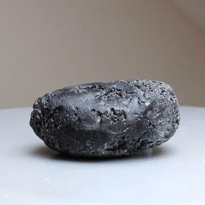 Tektite natural indochinite 118g, Vietnam  | MINERALS-STONES