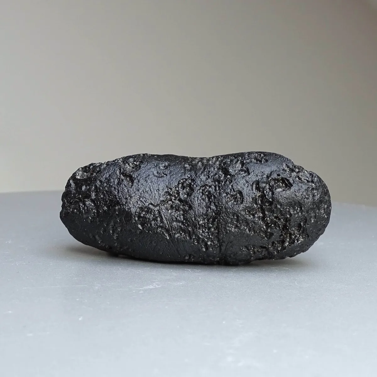 Tektite natural indochinite 72g, Vietnam  | MINERALS-STONES