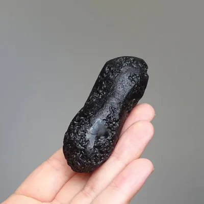 Tektit natürlicher Indocinit 72g, Vietnam  | MINERALS-STONES
